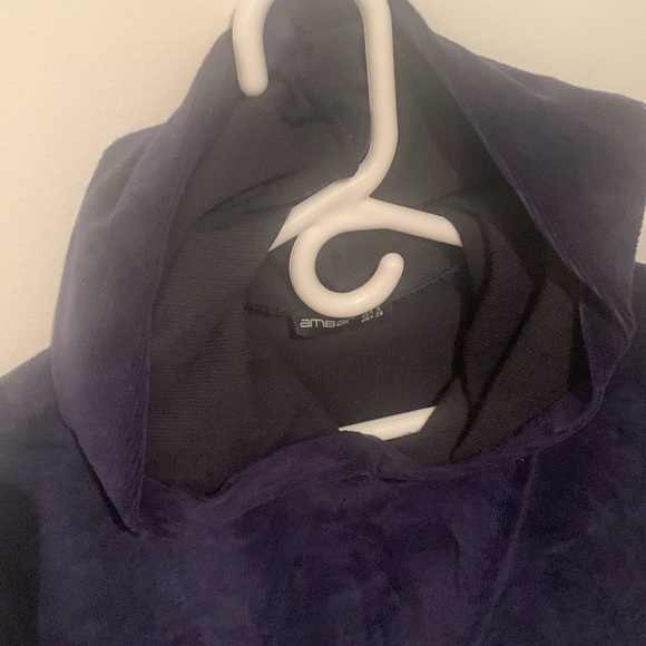 Ultra Sexy Purplish Blue Valour Crop Top Hoodie Ambar SZ Small - Picture 2 of 5